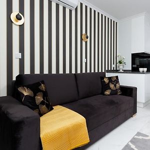 Mennica Residence - City Center Apartments By Noclegi Renters